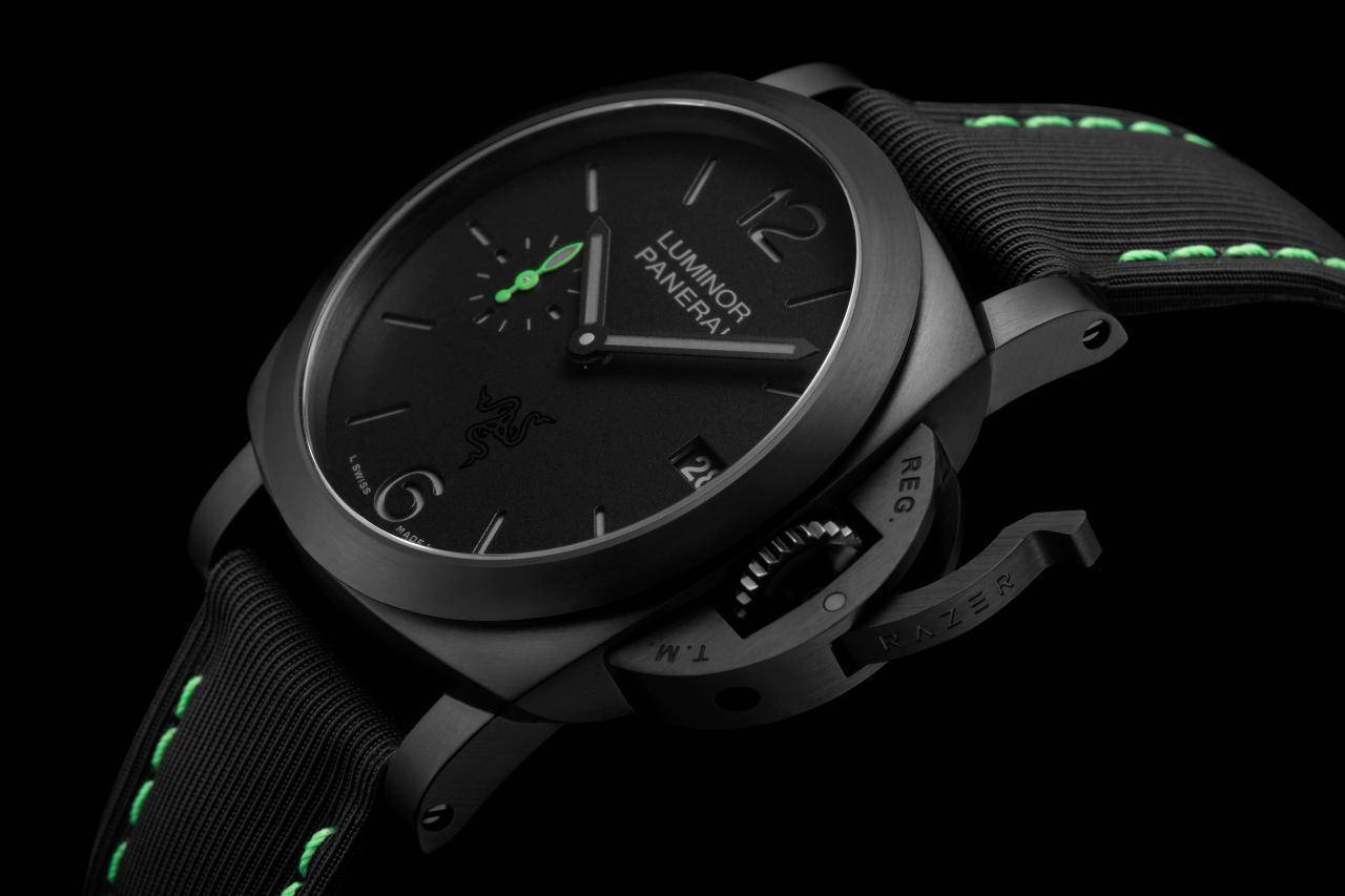苹果三代手表耐克版表带:沛纳海和雷蛇以对海洋保护的理念，合作推出一款全新的腕表